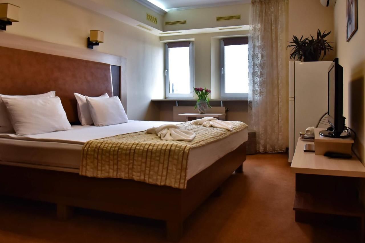 Отель 7 Sky Hotel Klinicheskaya Street (2d entrance) Киев-16