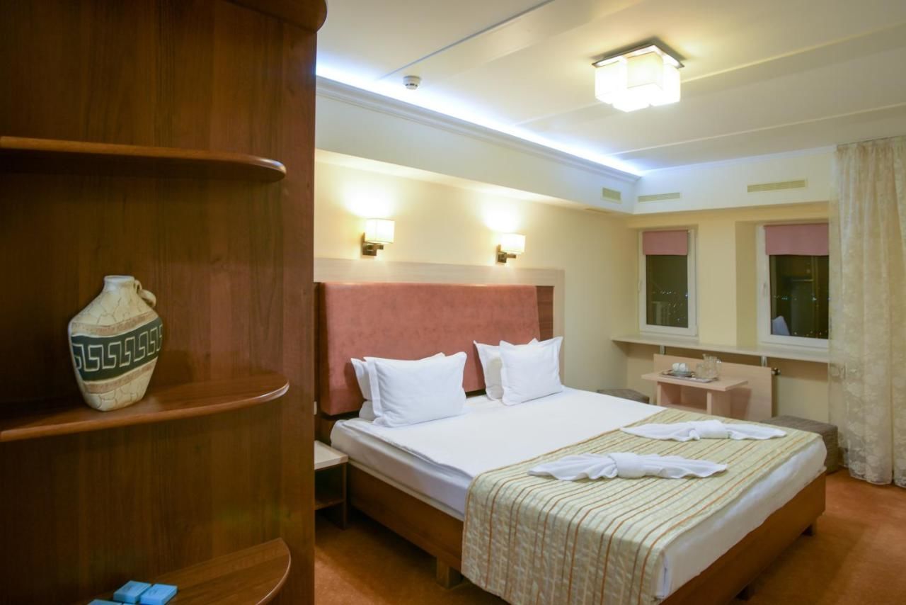 Отель 7 Sky Hotel Klinicheskaya Street (2d entrance) Киев-30