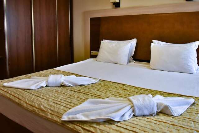 Отель 7 Sky Hotel Klinicheskaya Street (2d entrance) Киев-13