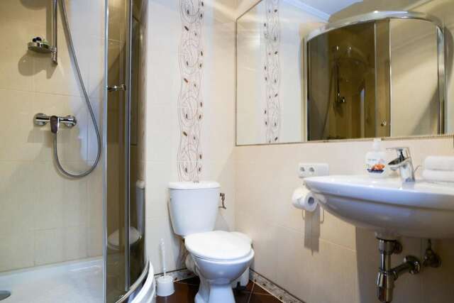 Отель 7 Sky Hotel Klinicheskaya Street (2d entrance) Киев-19