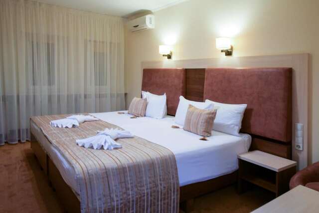 Отель 7 Sky Hotel Klinicheskaya Street (2d entrance) Киев-27