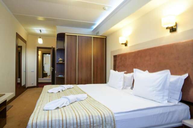 Отель 7 Sky Hotel Klinicheskaya Street (2d entrance) Киев-47